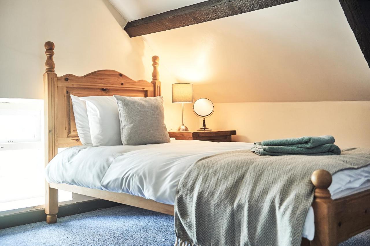 Penuwch Boathouse- Lakeside Rural Cottage Ideal For Families With Indoor Heated Pool Carmarthen Exterior foto